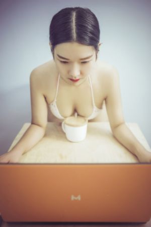 美女毛片在线观看_720免费观看电视剧
